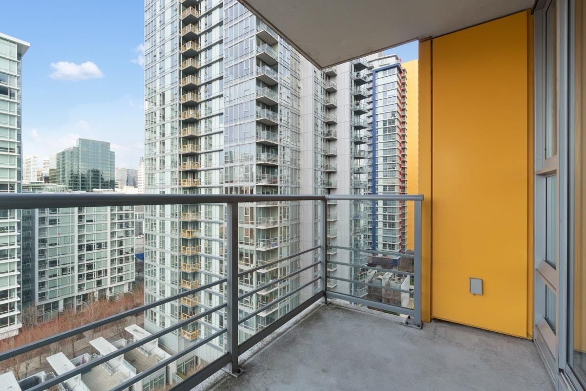 1503-111 W Georgia Street, Vancouver, BC, V6E 4M3 - 9