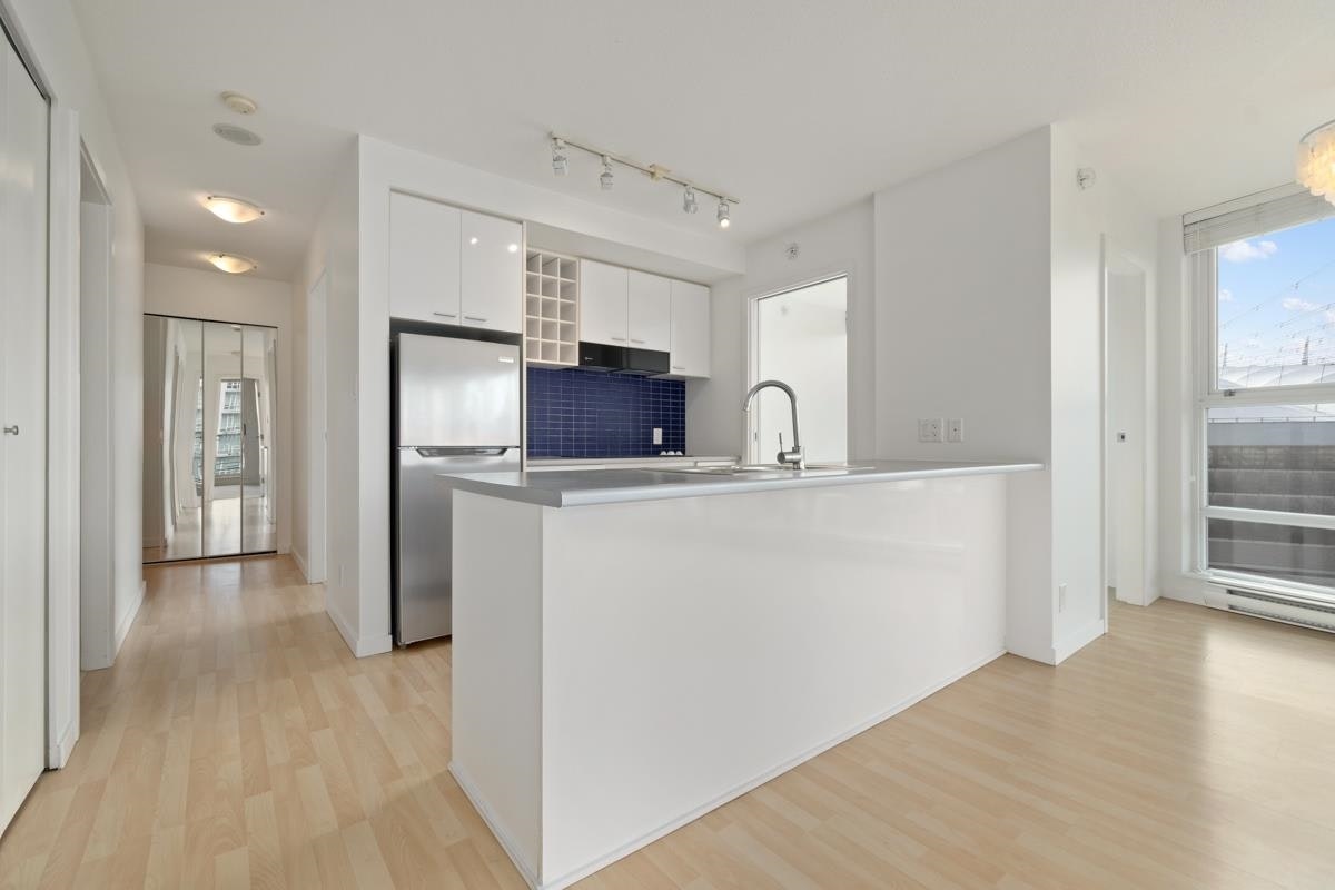 1503-111 W Georgia Street, Vancouver, BC, V6E 4M3 - 4