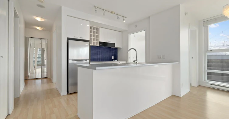 1503-111 W Georgia Street, Vancouver, BC, V6E 4M3 - 4