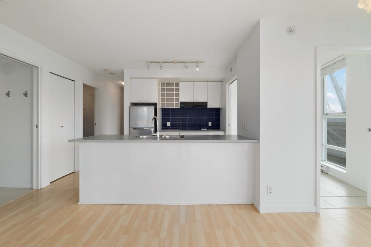 1503-111 W Georgia Street, Vancouver, BC, V6E 4M3 - 2