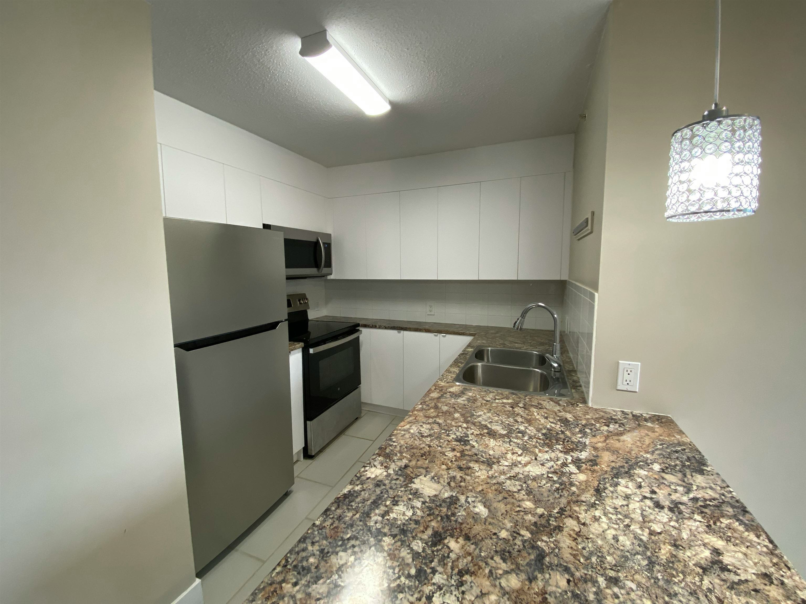 1002-833 Agnes Street, New Westminster, BC, V3M 0B1 - 8