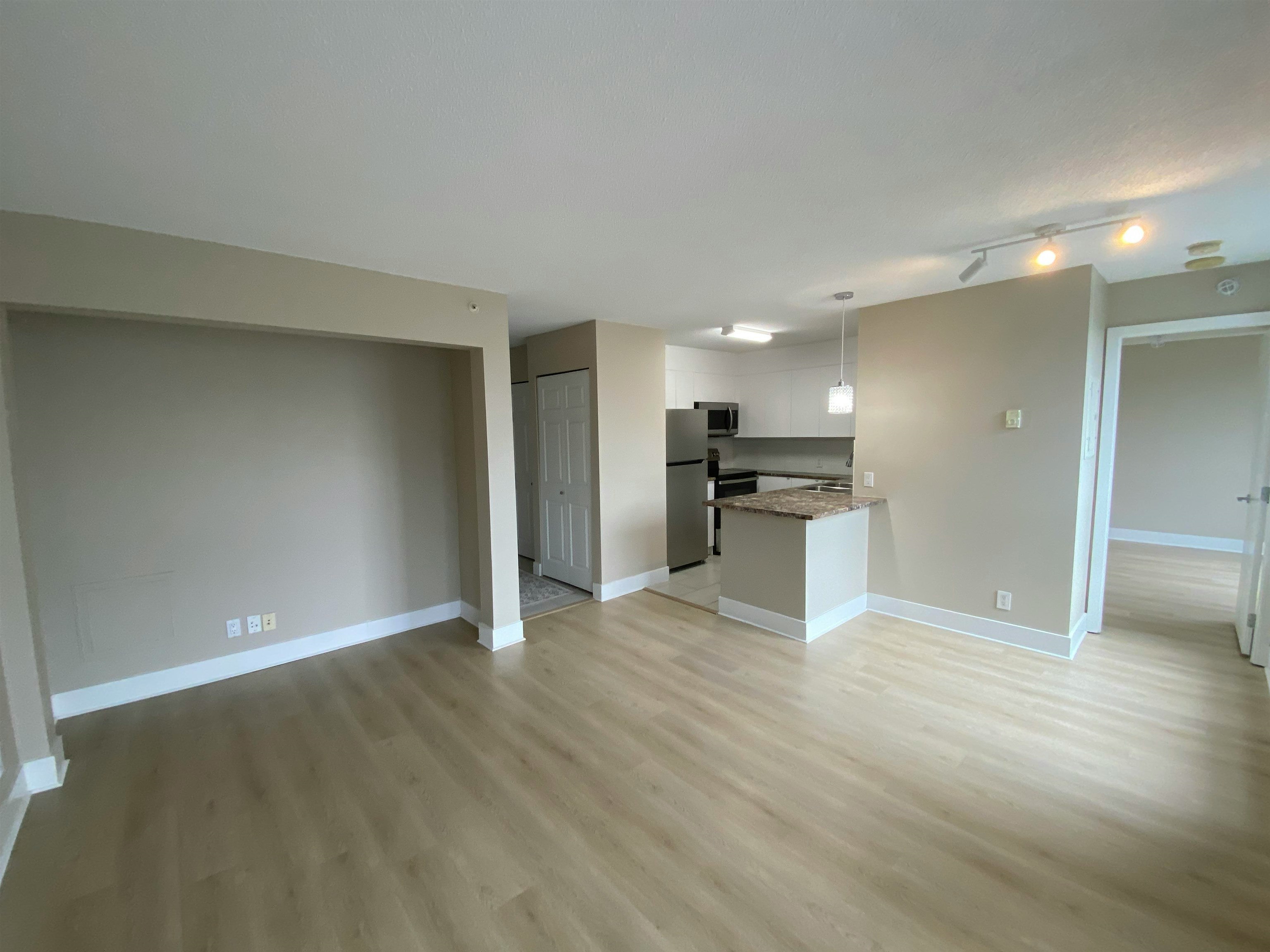 1002-833 Agnes Street, New Westminster, BC, V3M 0B1 - 7