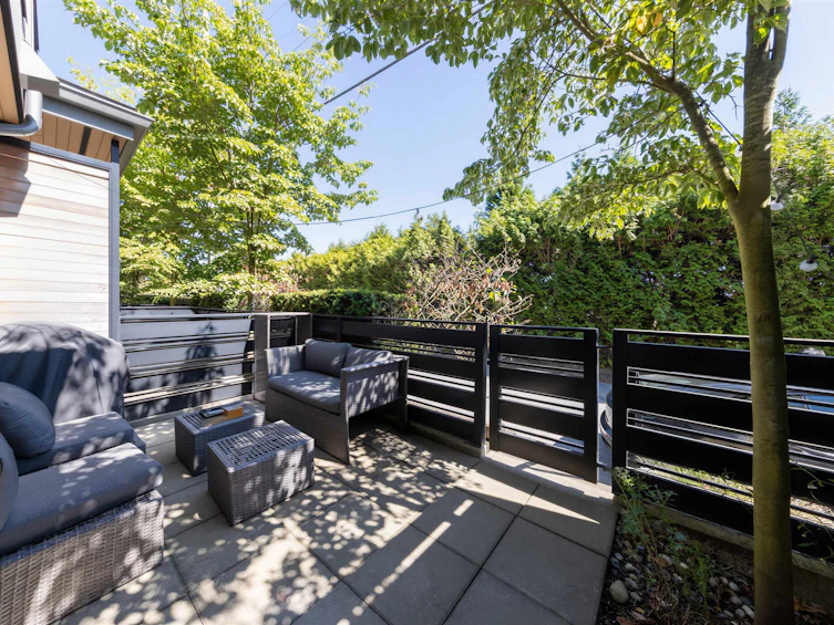 5490 Oak Street, Vancouver, BC, V6M 2V6 - 5