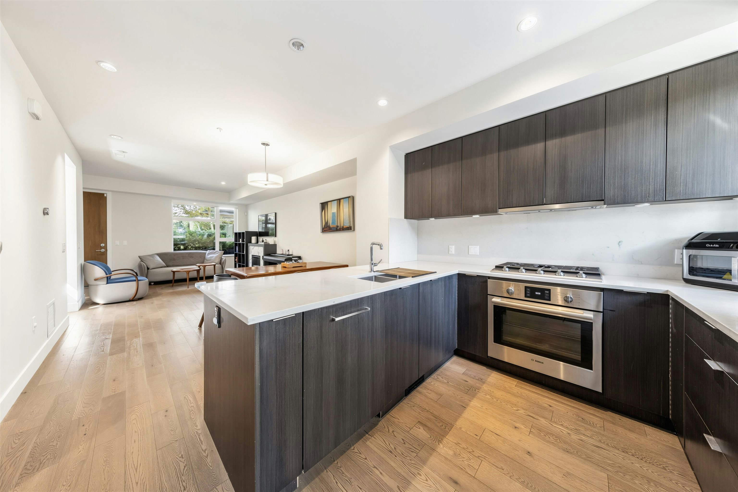 5490 Oak Street, Vancouver, BC, V6M 2V6 - 10