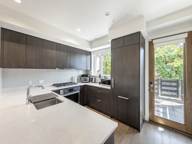 5490 Oak Street, Vancouver, BC, V6M 2V6 - 12