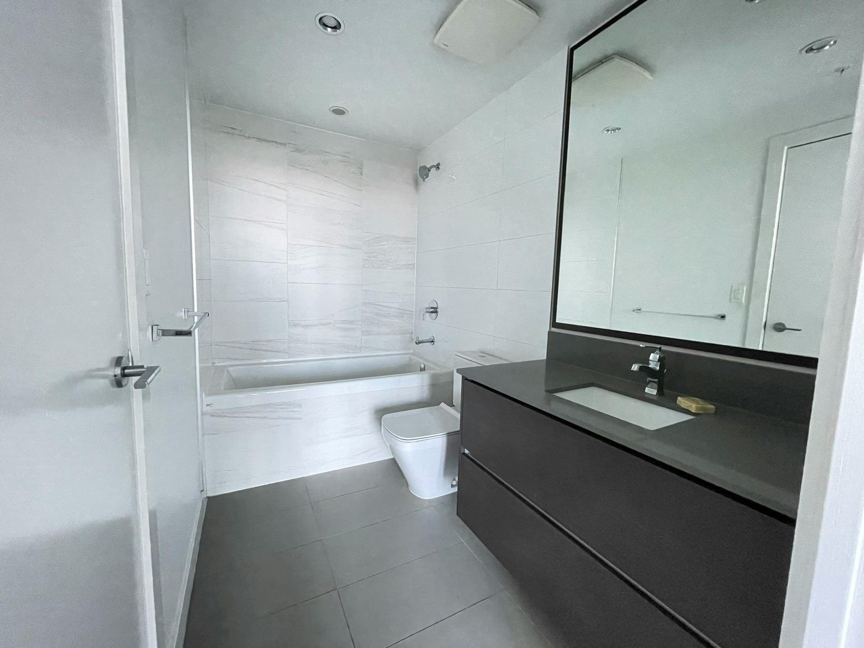 4005-4670 Assembly Way, Burnaby, BC, V5H 0H3 - 8