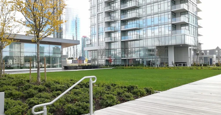 4005-4670 Assembly Way, Burnaby, BC, V5H 0H3 - 11