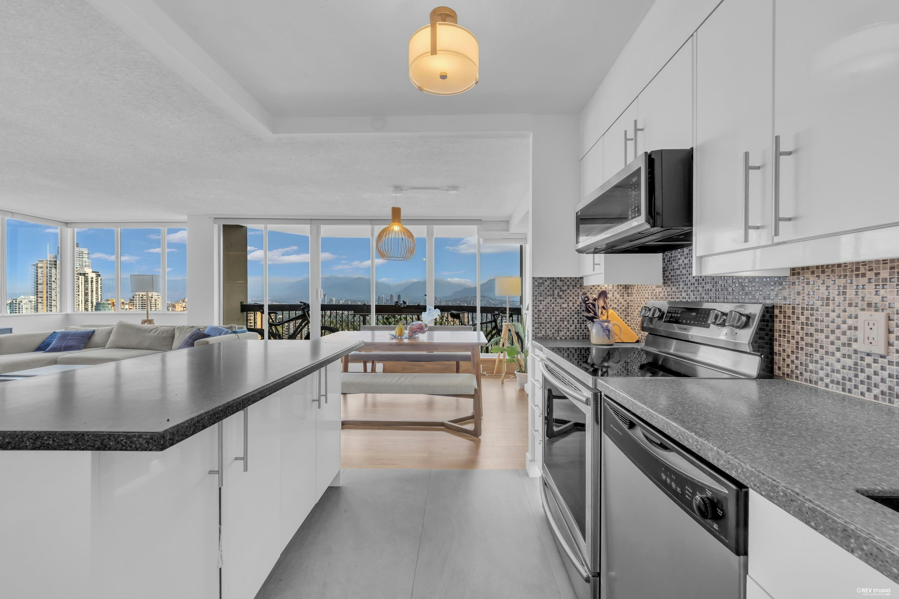 2006-6540 Burlington Avenue, Burnaby, BC, V5H 4G3