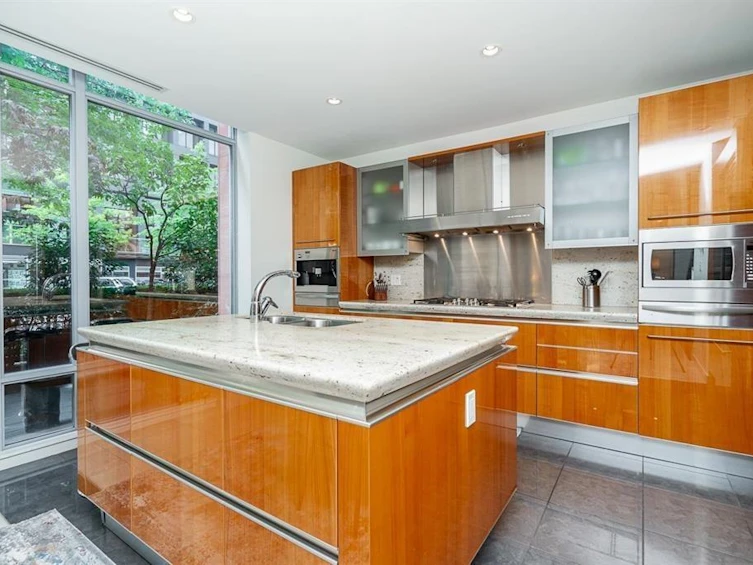 1163 W Cordova Street, Vancouver, BC, V6C 0A1 - 5