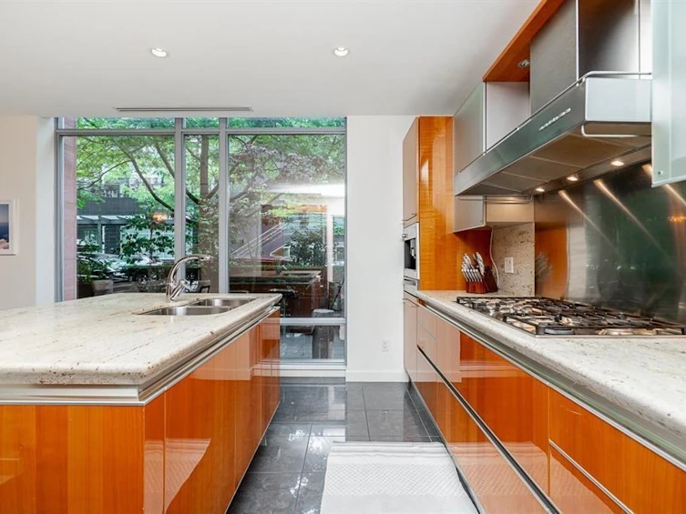 1163 W Cordova Street, Vancouver, BC, V6C 0A1 - 6