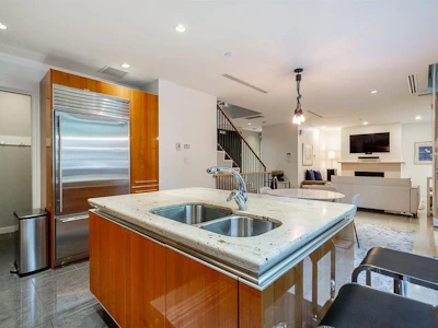 1163 W Cordova Street - 3