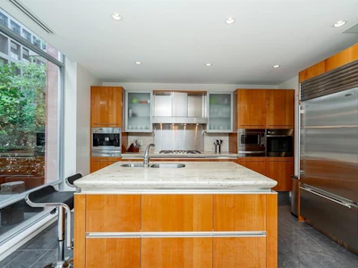1163 W Cordova Street - 4
