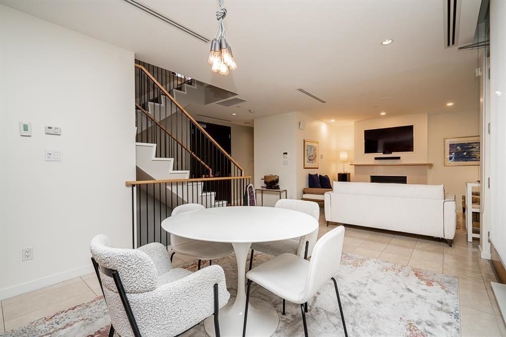 1163 W Cordova Street, Vancouver, BC, V6C 0A1 - 9