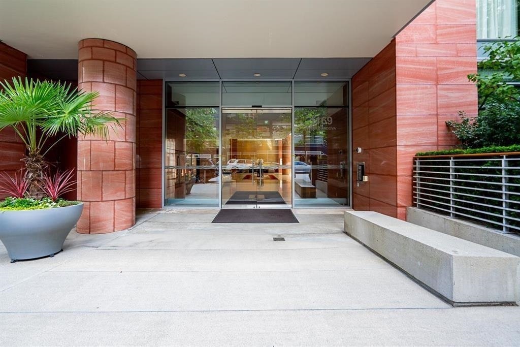 1163 W Cordova Street, Vancouver, BC, V6C 0A1 - 31