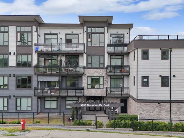 504-9983 E Barnston Drive, Surrey, BC, V4N 6T3