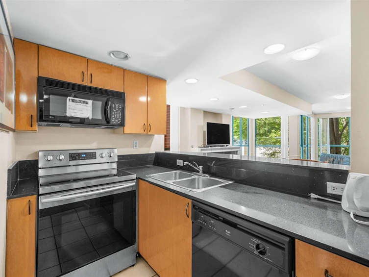304-939 Homer Street, Vancouver, BC, V6B 2W6 - 10