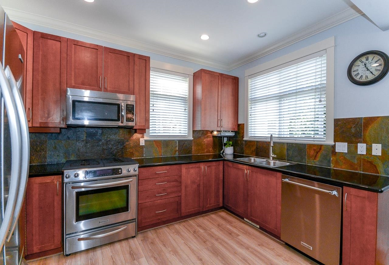5-13160 Princess Street - 4