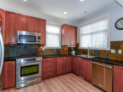 5-13160 Princess Street - 4