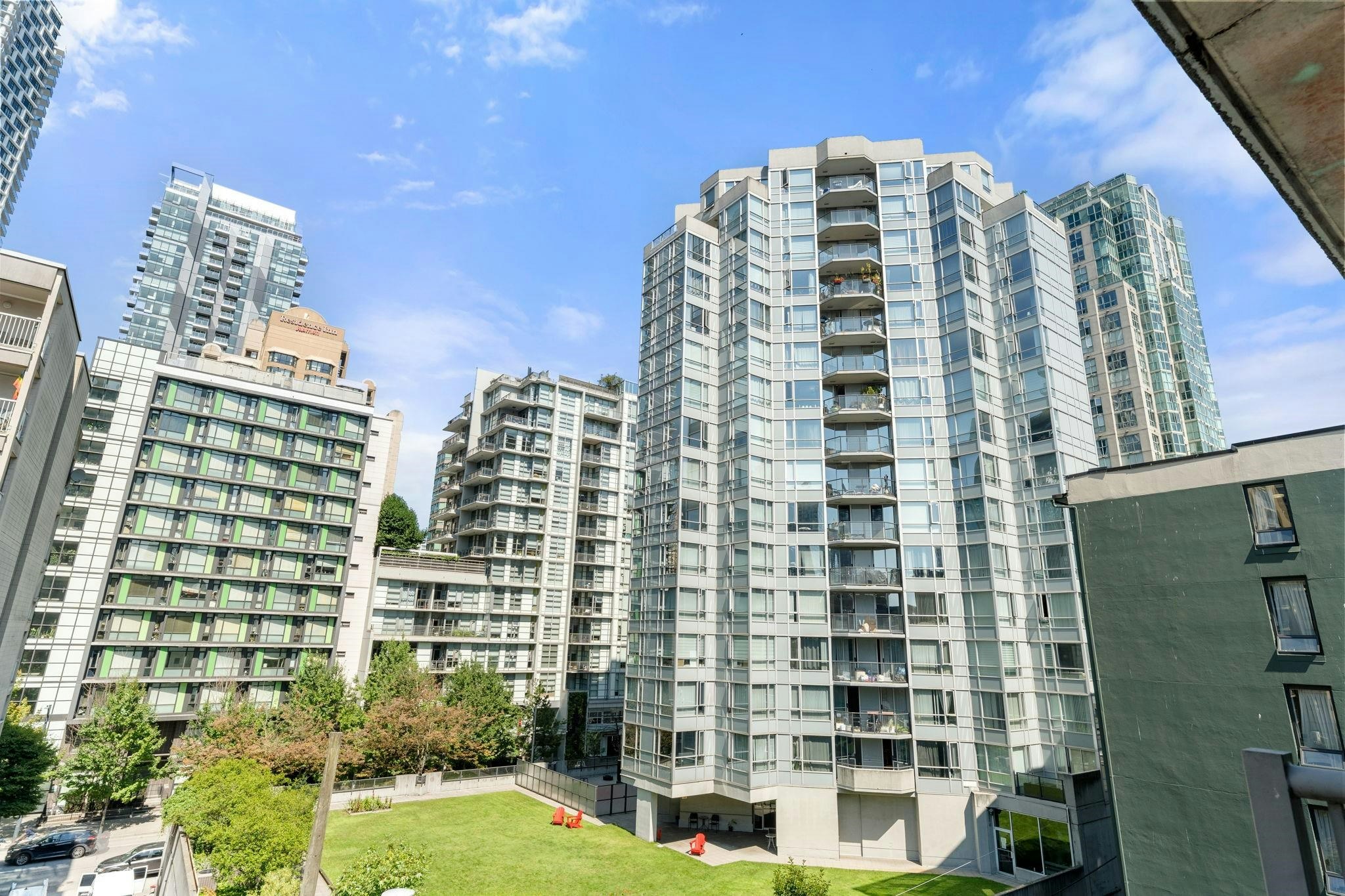 602-1249 Granville Street, Vancouver, BC, V6Z 1M5 - 16