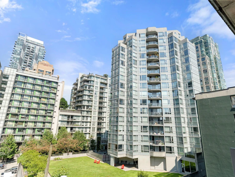 602-1249 Granville Street, Vancouver, BC, V6Z 1M5 - 16