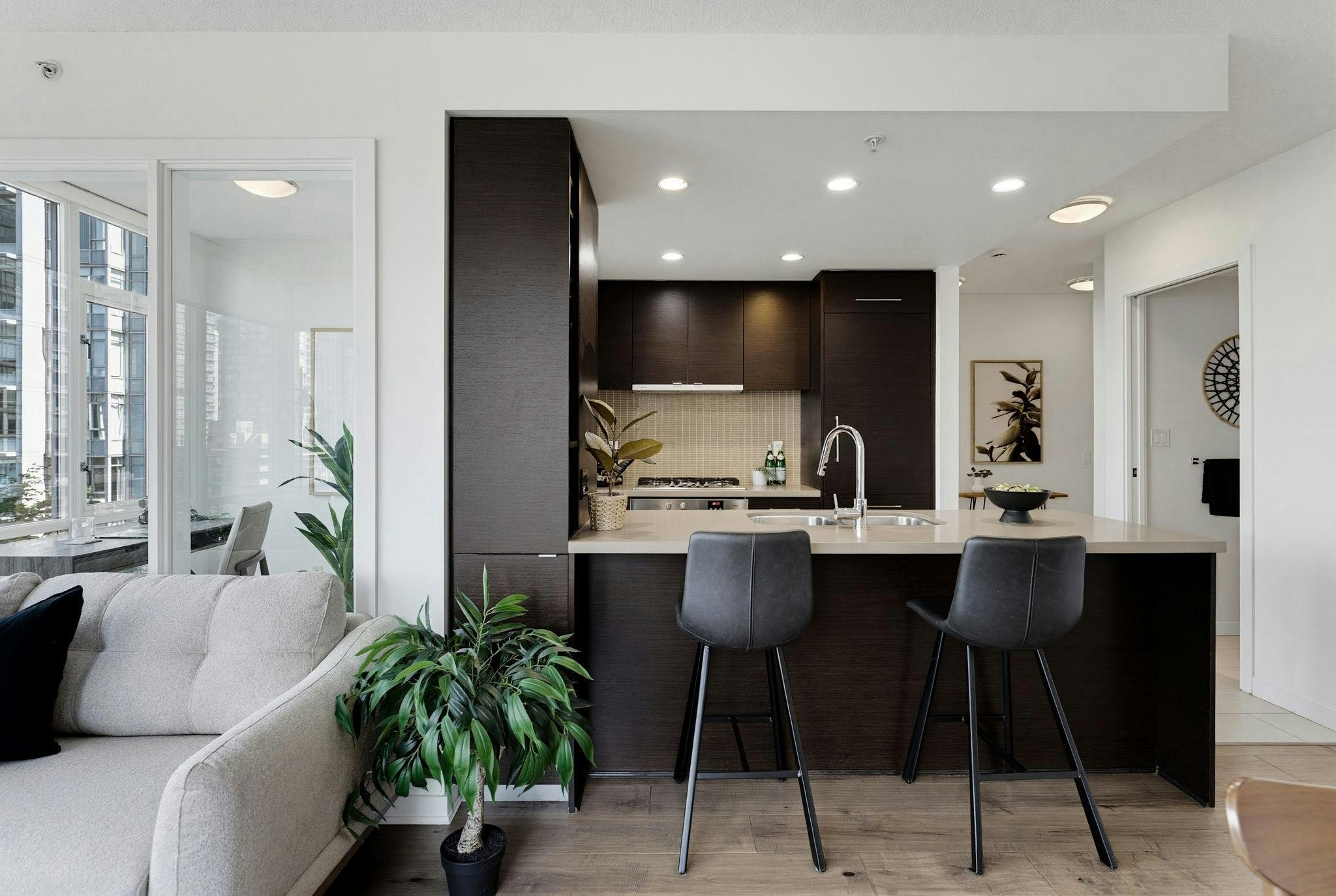 708-833 Homer Street, Vancouver, BC, V6B 0H4