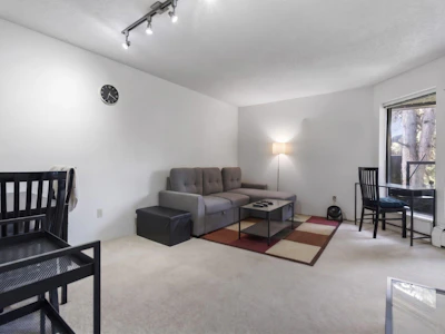 230-8460 Ackroyd Road - 3