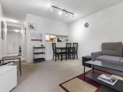 230-8460 Ackroyd Road - 5