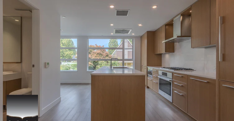 208-1055 Ridgewood Drive, North Vancouver, BC, V7R 0A6 - 4