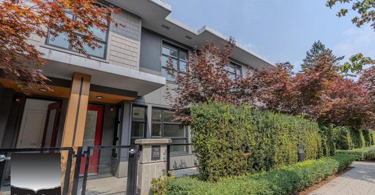 208-1055 Ridgewood Drive, North Vancouver, BC, V7R 0A6