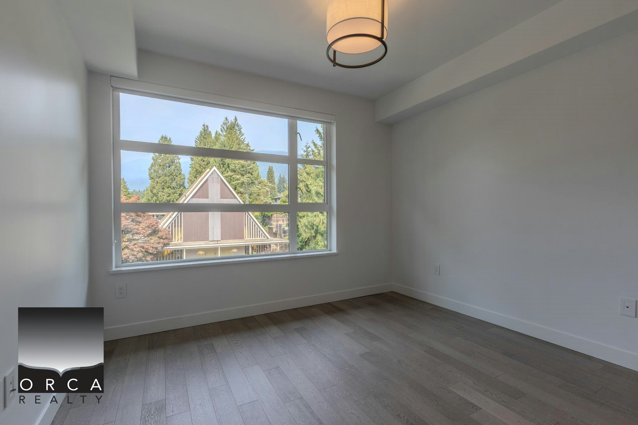 208-1055 Ridgewood Drive, North Vancouver, BC, V7R 0A6 - 12