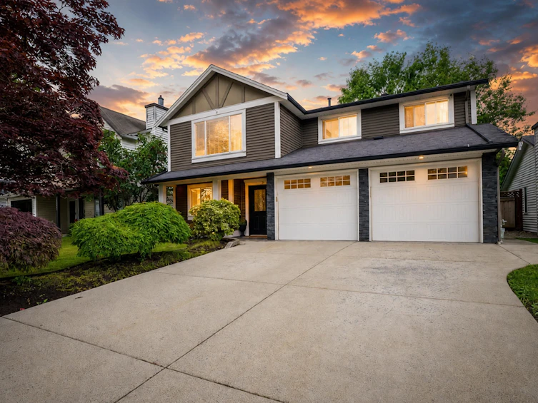 23415 Whippoorwill Avenue, Maple Ridge, BC, V2X 9L8