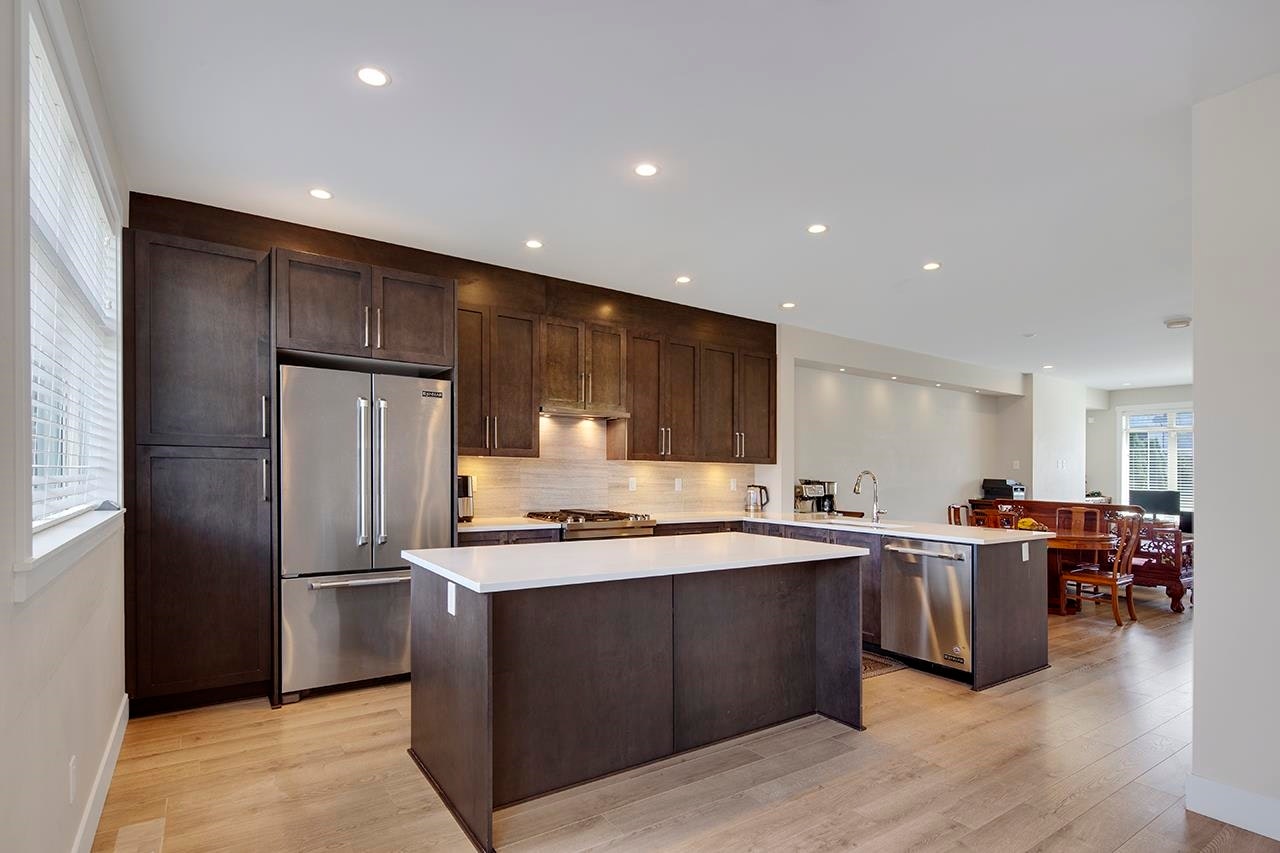 16439 24 Avenue, Surrey, BC, V3Z 0V8