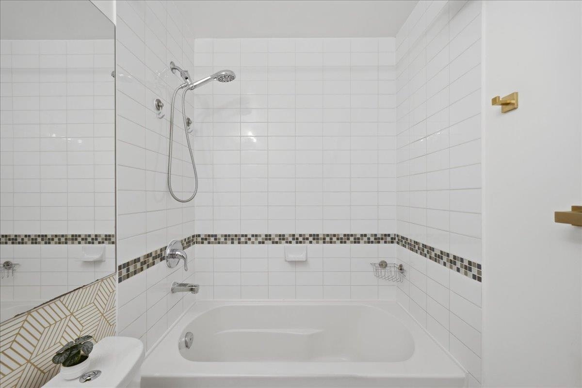 19-621 Langside Avenue, Coquitlam, BC, V3J 0A8 - 22