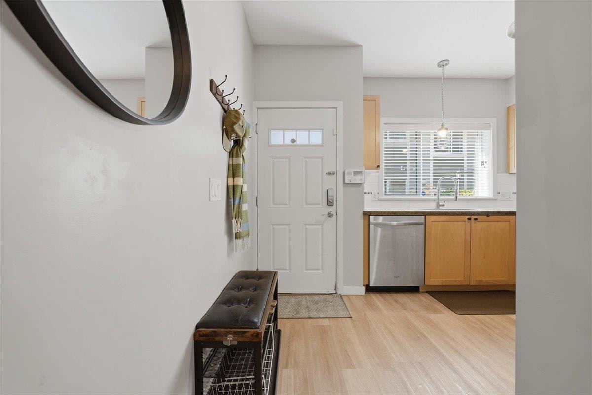 19-621 Langside Avenue, Coquitlam, BC, V3J 0A8 - 6