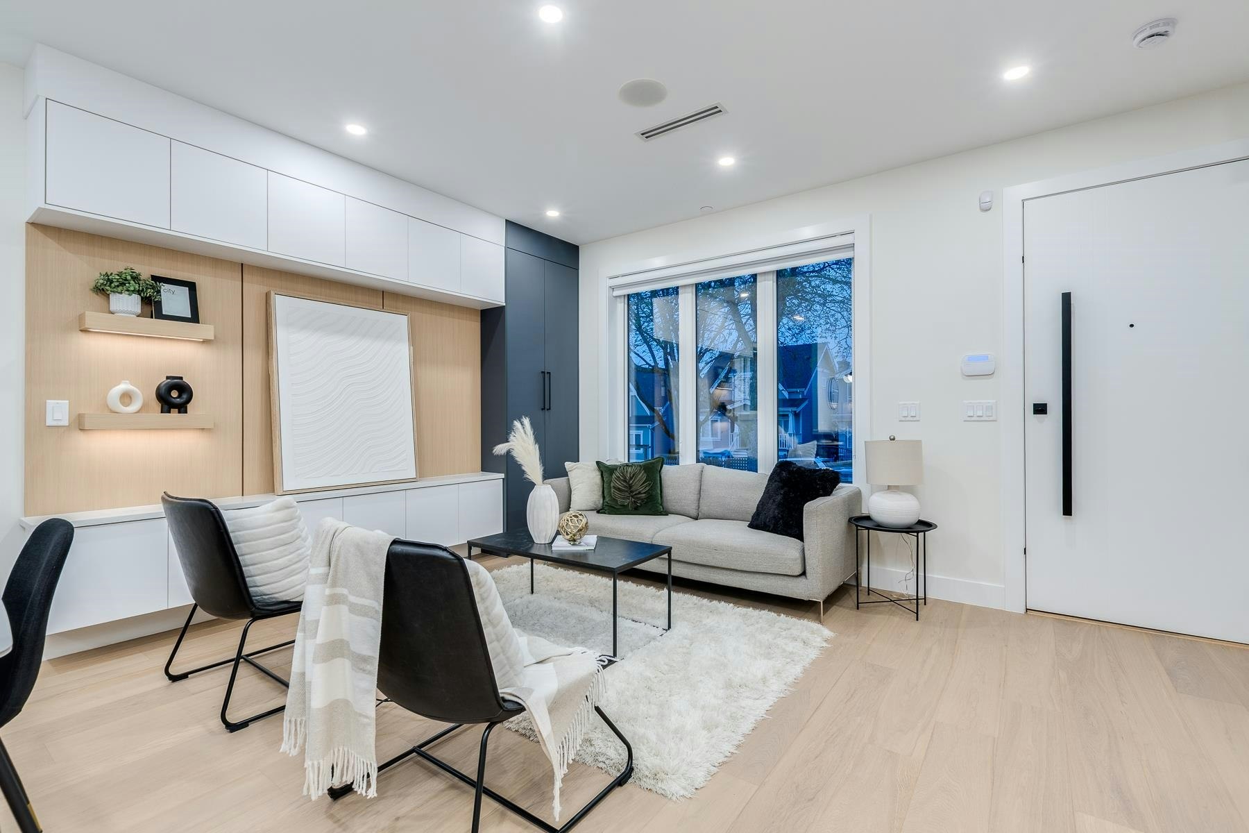 1-5461 Rhodes Street - 4
