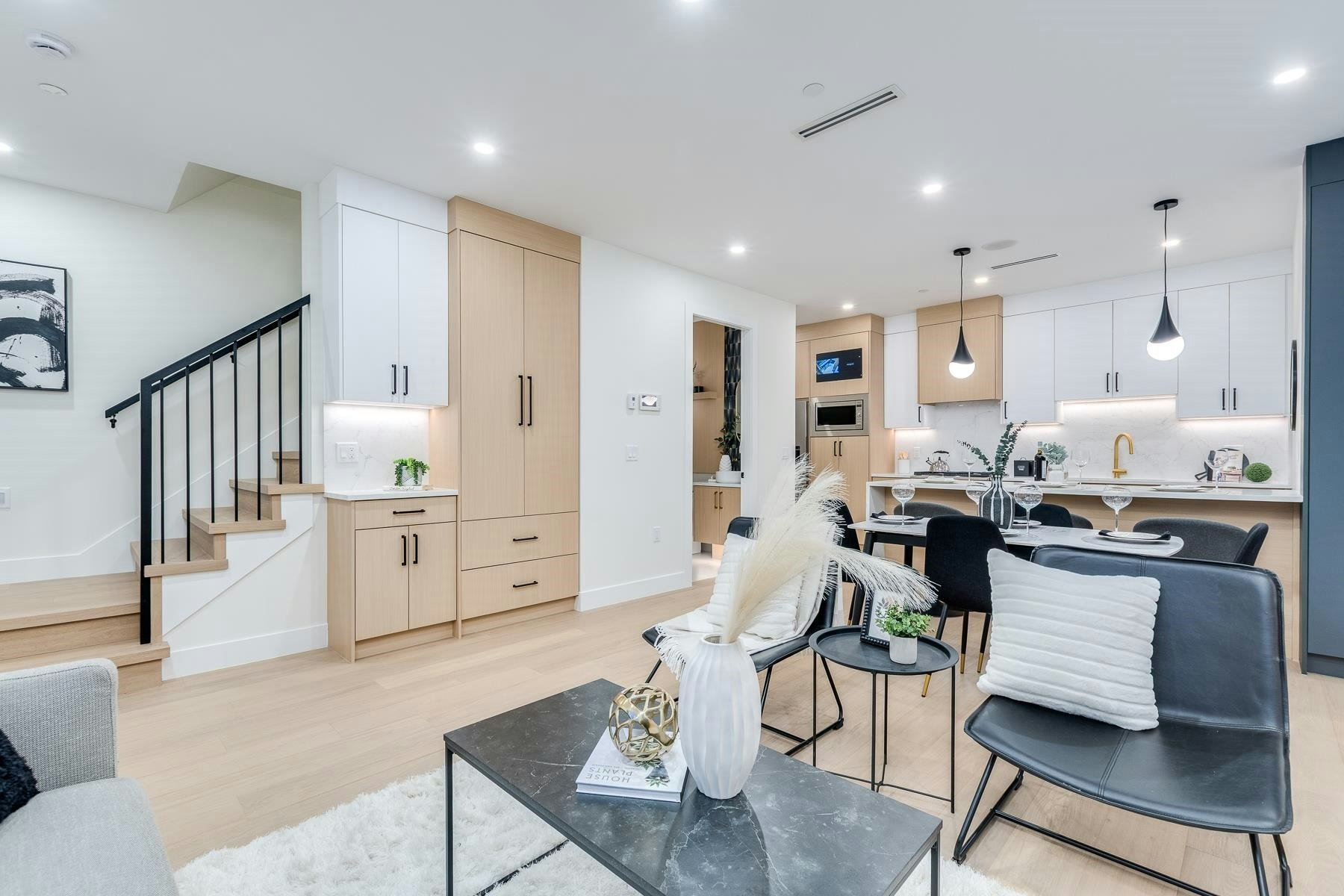 1-5461 Rhodes Street, Vancouver, BC, V5R 3P1 - 6