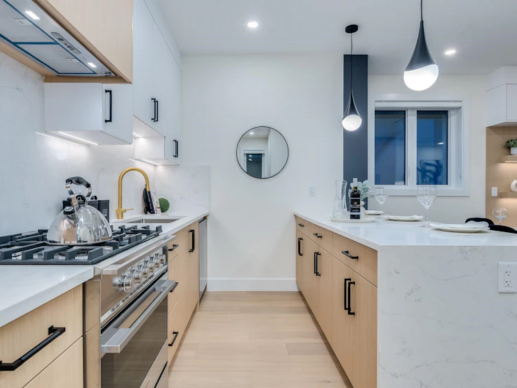 1-5461 Rhodes Street, Vancouver, BC, V5R 3P1 - 9