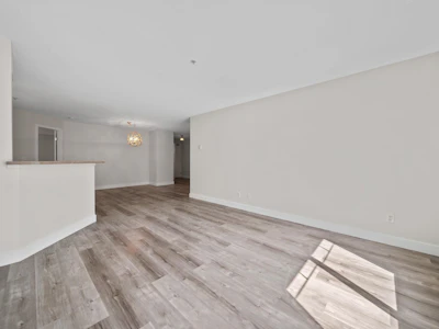 3203-240 Sherbrooke Street - 4