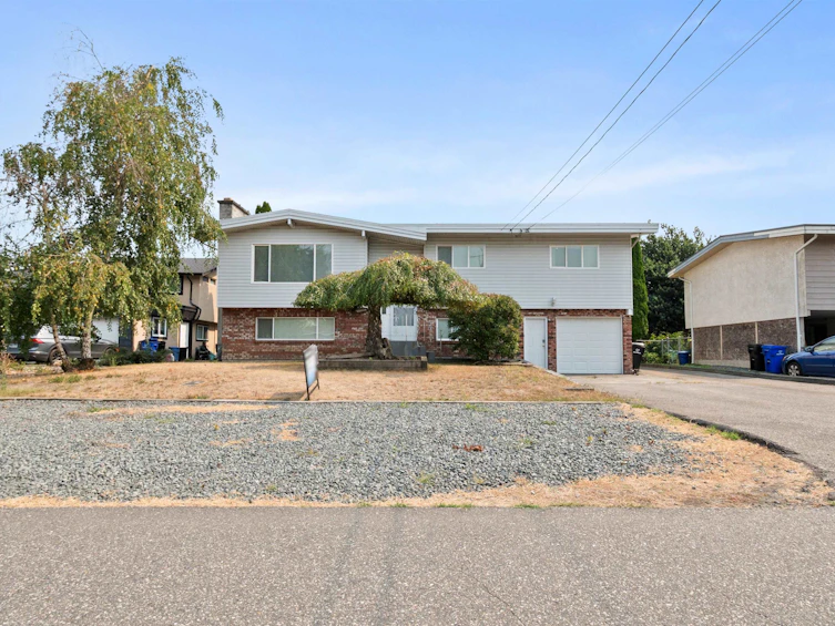 6890 Centennial Drive, Chilliwack, BC, V2R 1J7