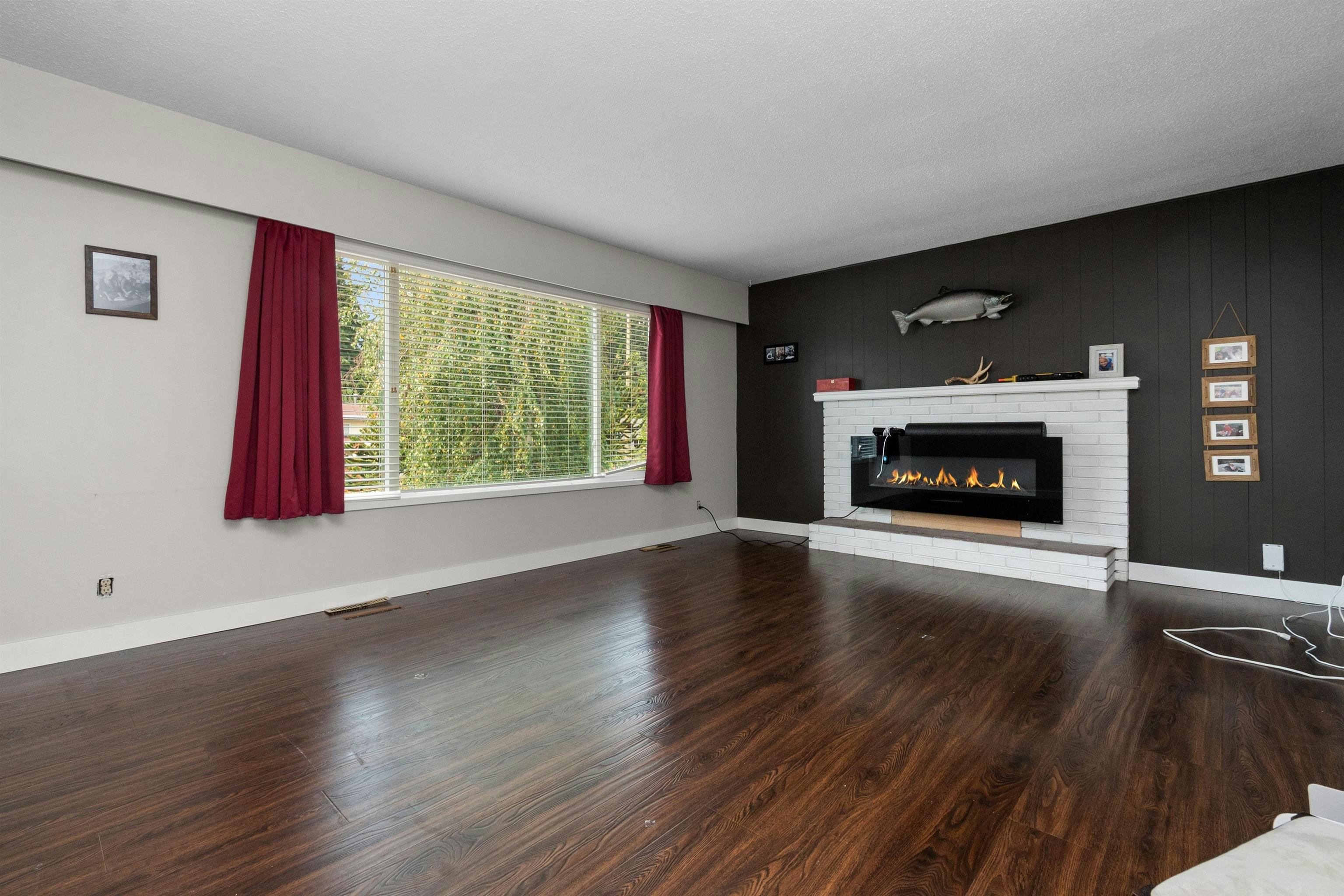 6890 Centennial Drive - 5