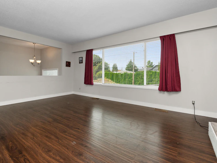 6890 Centennial Drive, Chilliwack, BC, V2R 1J7 - 6