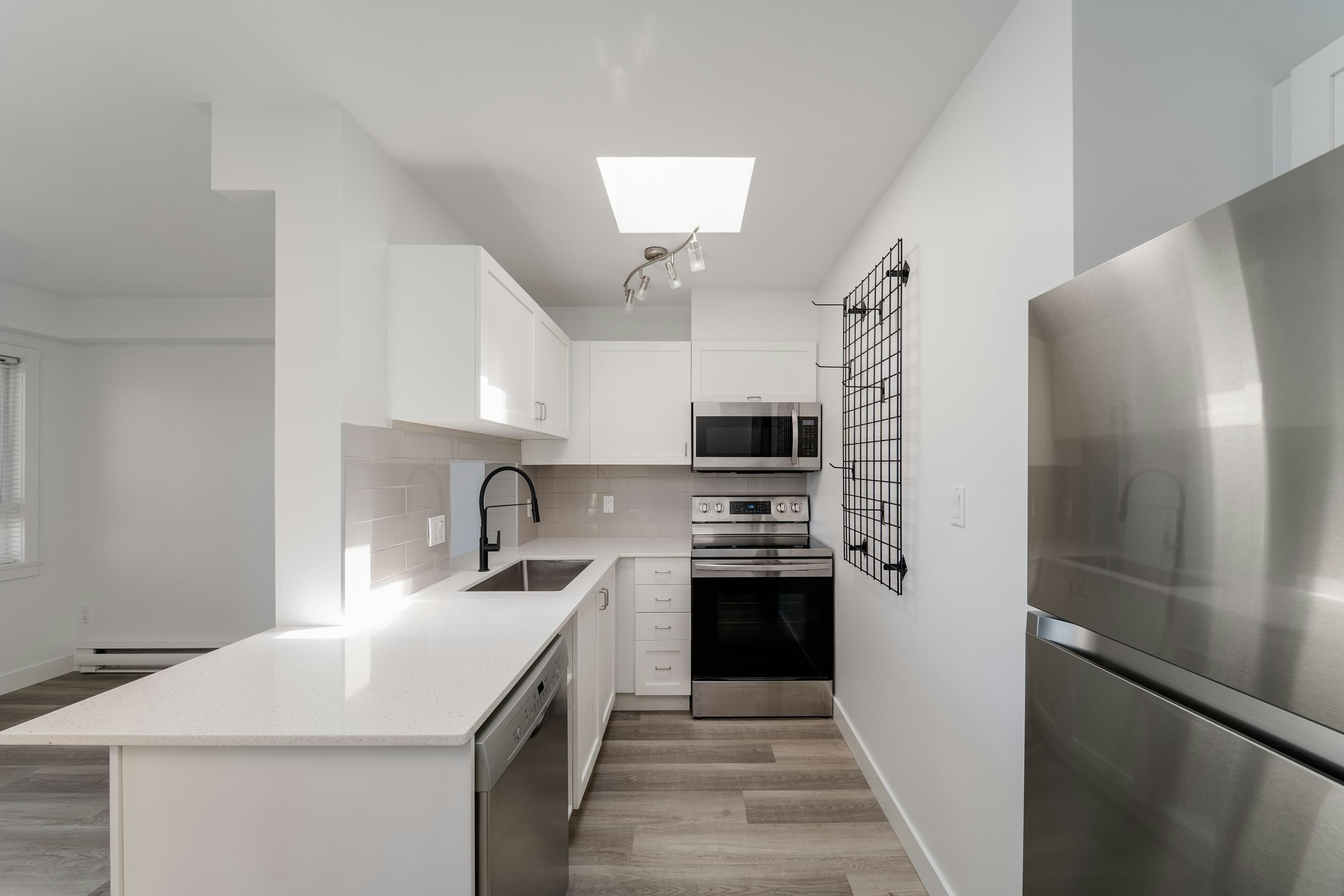 302-3788 W 10th Avenue, Vancouver, BC, V6R 2G4 - 14