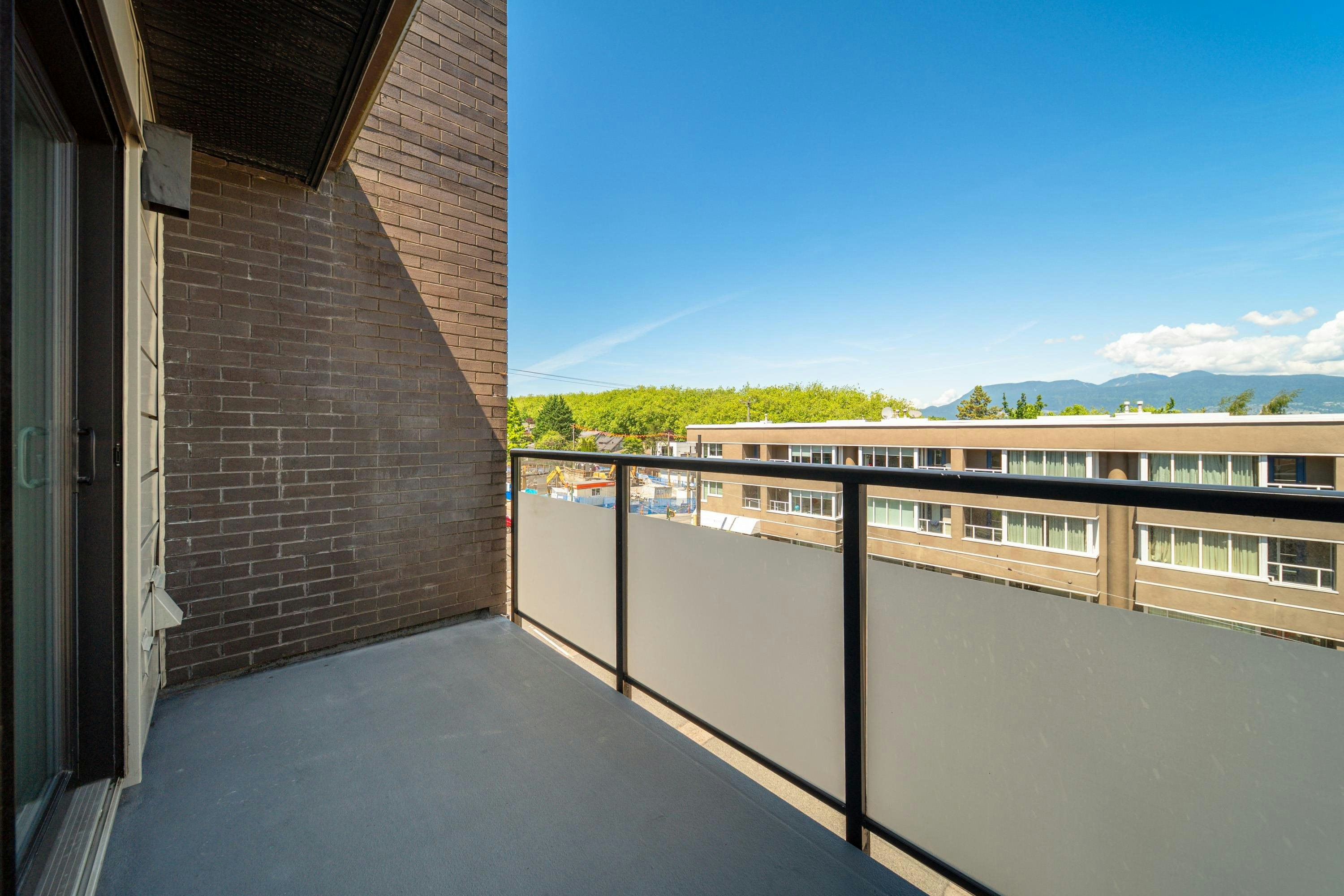 302-3788 W 10th Avenue, Vancouver, BC, V6R 2G4 - 9