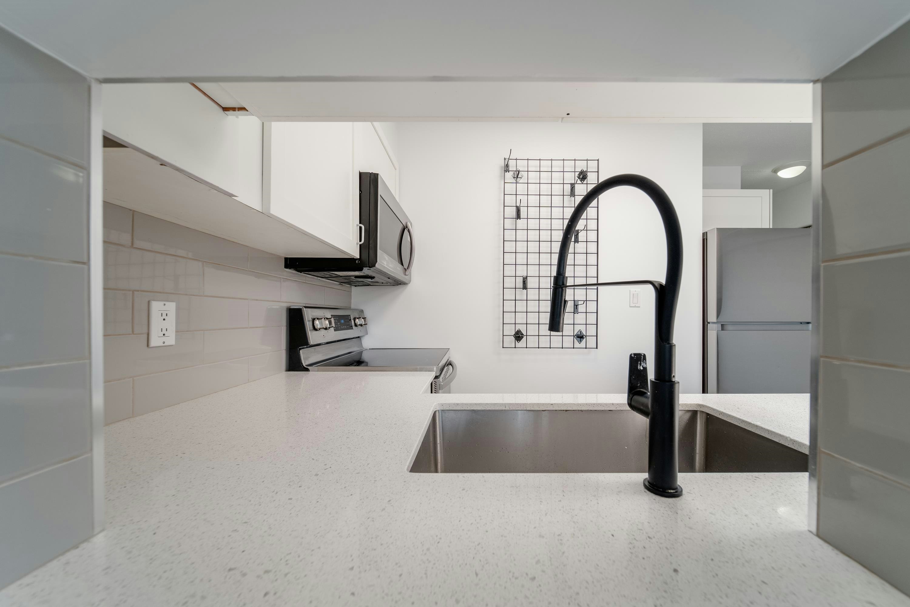 302-3788 W 10th Avenue, Vancouver, BC, V6R 2G4 - 16