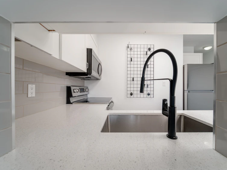 302-3788 W 10th Avenue, Vancouver, BC, V6R 2G4 - 16
