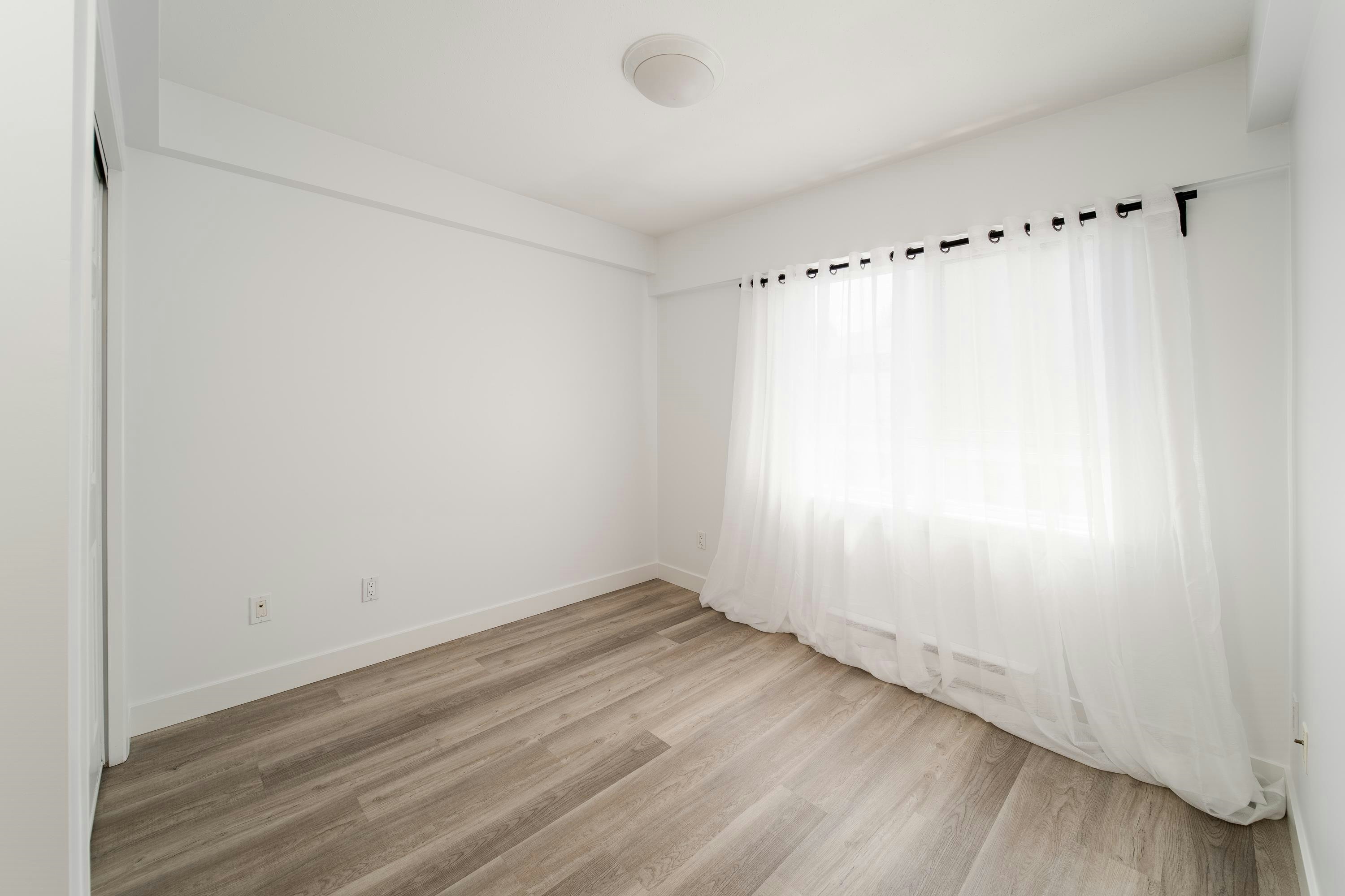 302-3788 W 10th Avenue, Vancouver, BC, V6R 2G4 - 18