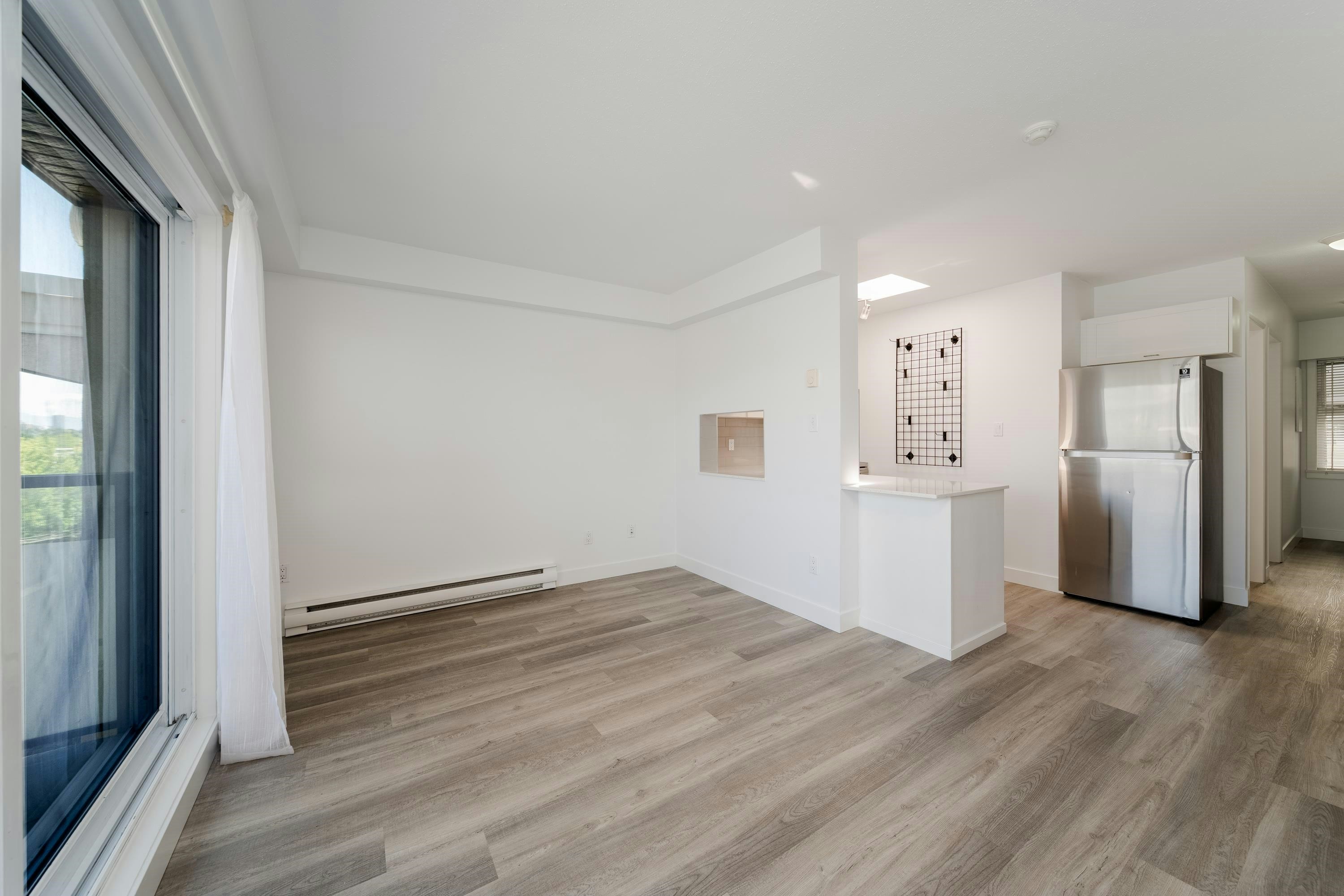 302-3788 W 10th Avenue, Vancouver, BC, V6R 2G4 - 3