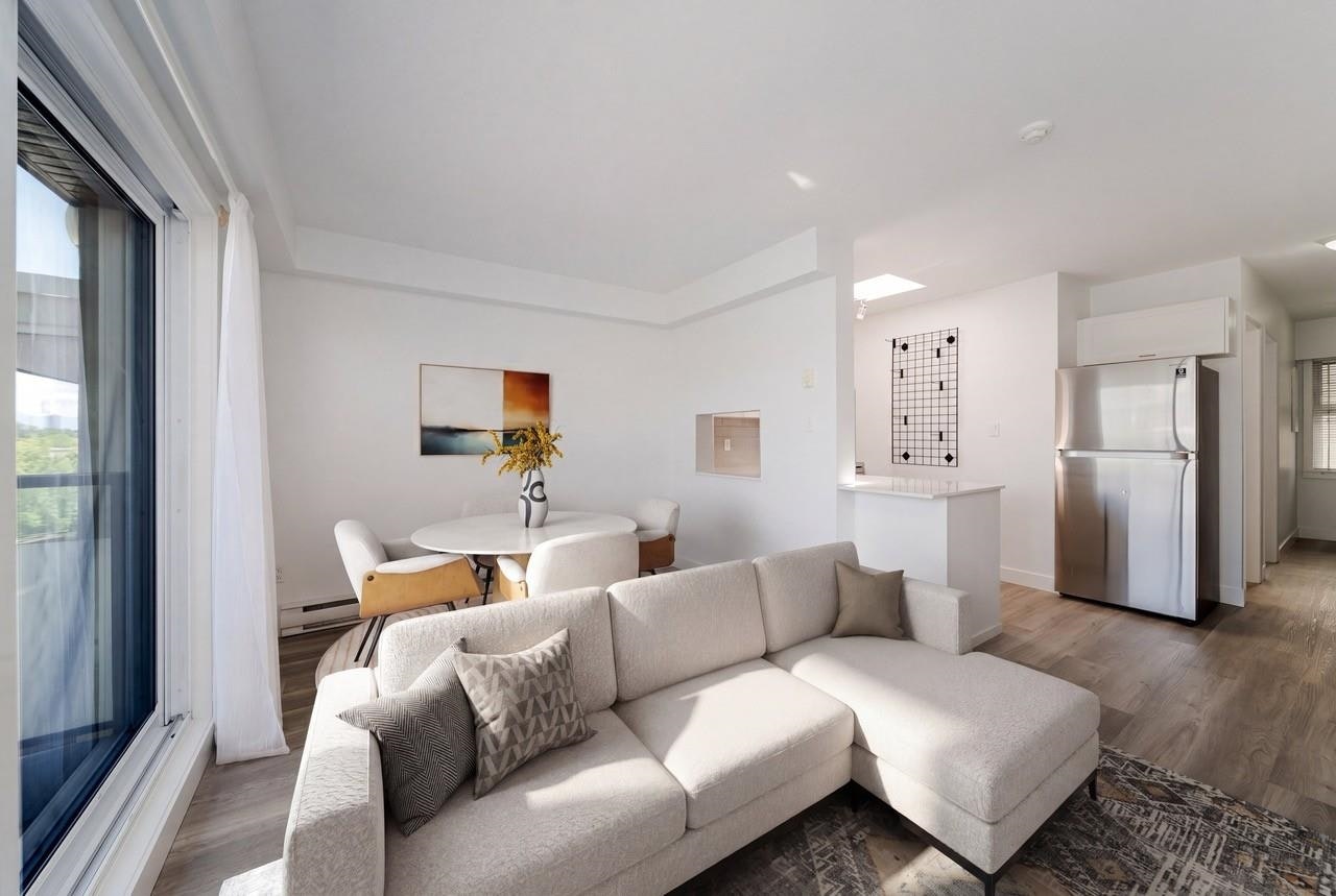 302-3788 W 10th Avenue, Vancouver, BC, V6R 2G4 - 2