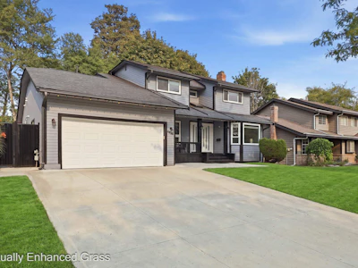 8676 146a Street - 3