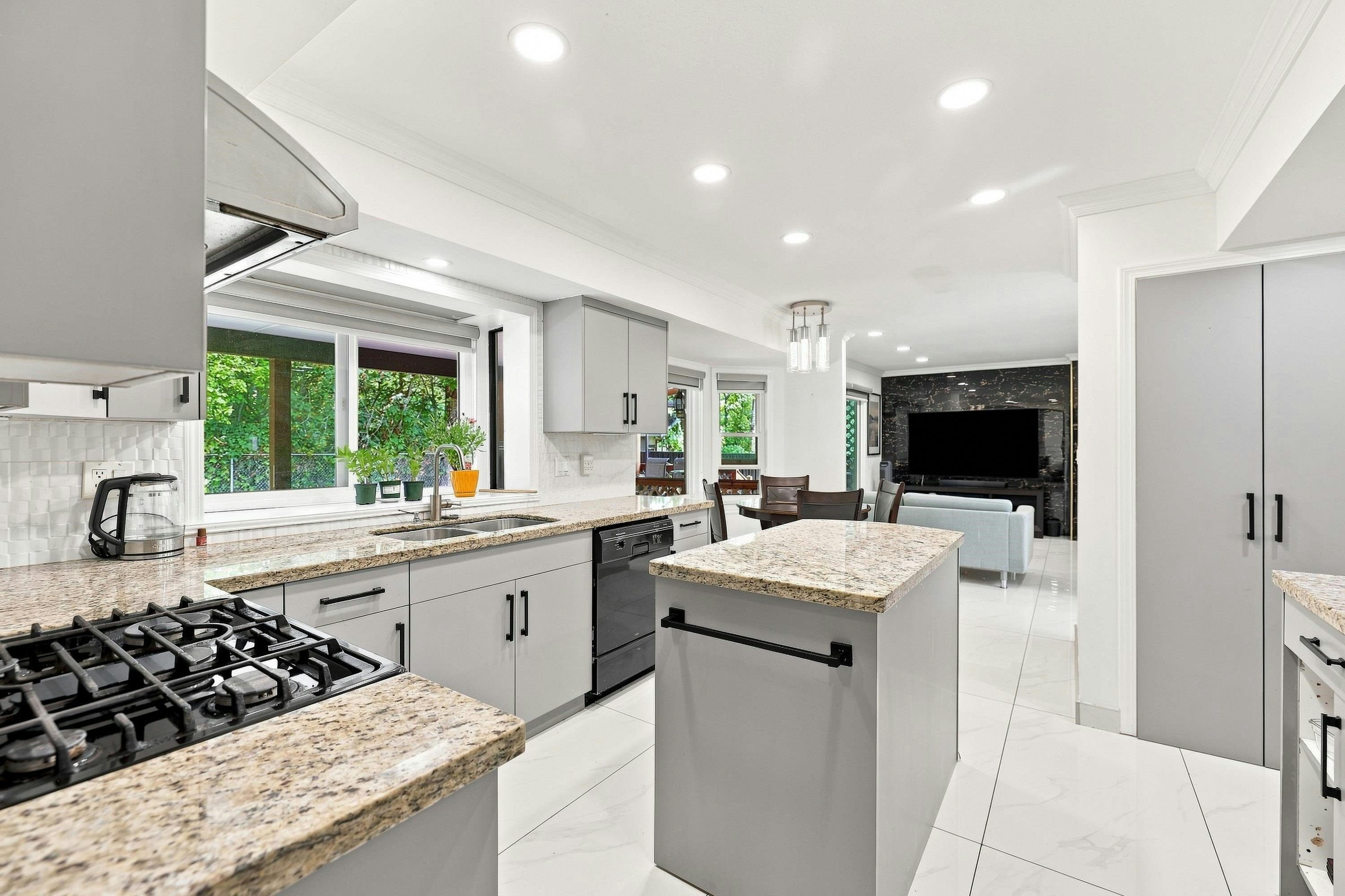 8676 146a Street, Surrey, BC, V3S 6N7 - 11